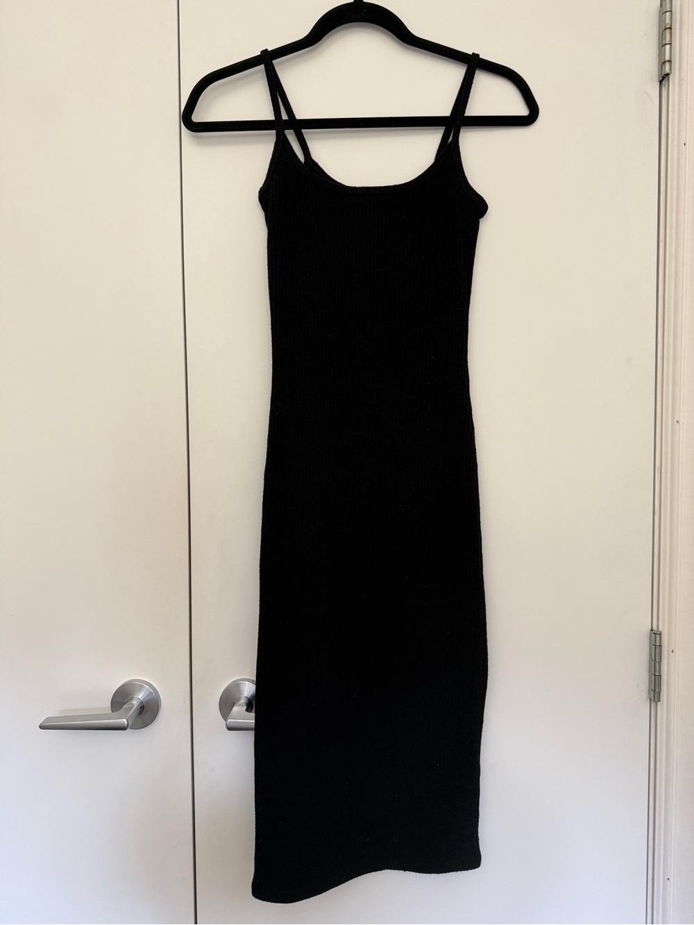 Wilfred Black Ribbed Spaghetti-Strap Midi Dress